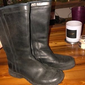 Teva women’s boots. Size 8.